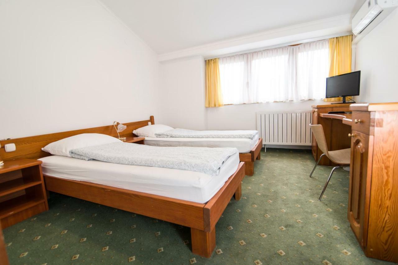 Hotel Prebold Экстерьер фото